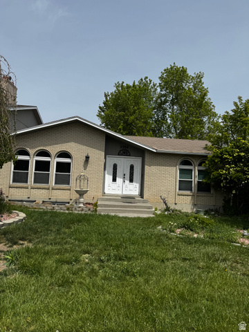 2284 W ZIONS DR ,Taylorsville UT 84129