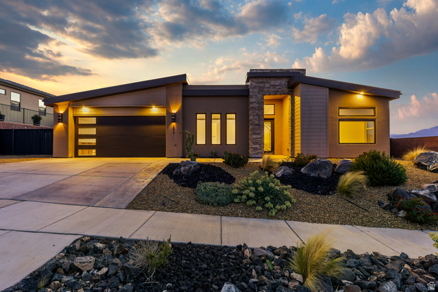 662 S 1800 W
                     MLS #2151874