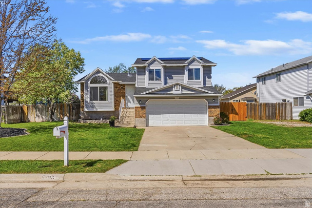 5793 S 4025 W, Roy UT 84067