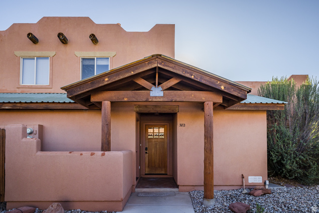 382 E PUEBLO CT, Moab UT 84532