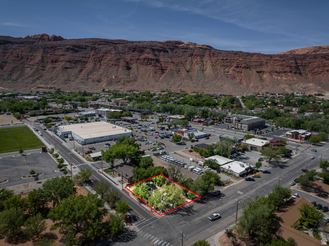 86 E 300 S, Moab UT 84532