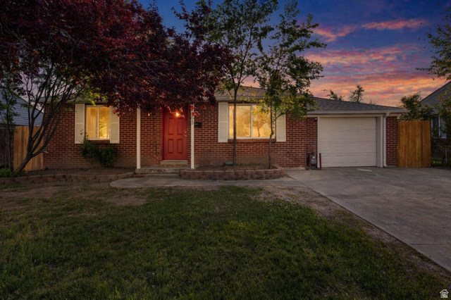 1163 S Montgomery St
                     MLS #2152261