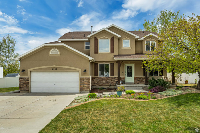 6137 W Triple Crown Ln
                     MLS #2152341