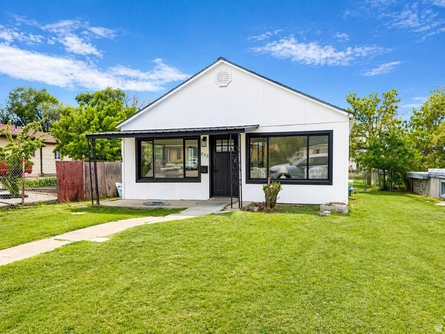 233 N 2nd St
                     MLS #2152425