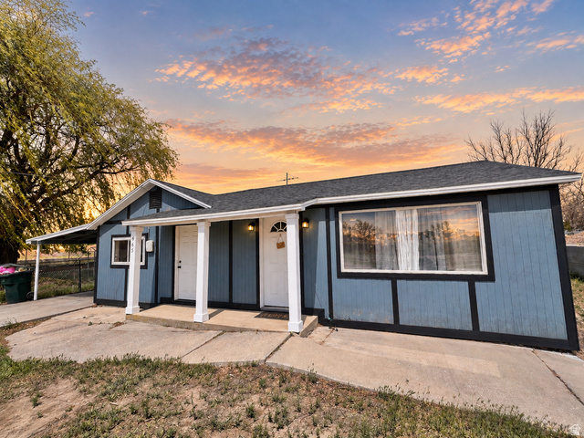 Main photo for 665 E Main St
