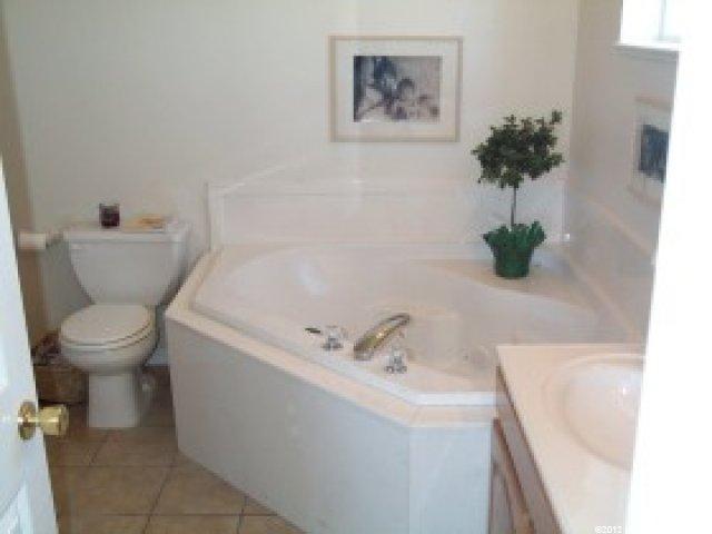 225 E 200 N, Millville, UT 84326 — photo 8
