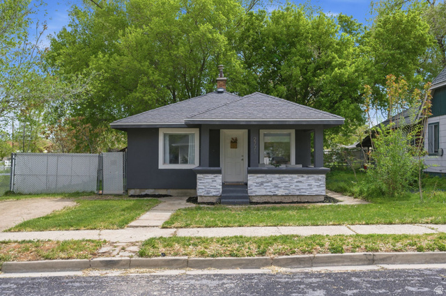 2771 S Buccaneer Dr
                     MLS #2152771