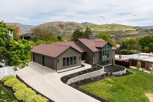 261 N Sandrun Rd
                     MLS #2152792