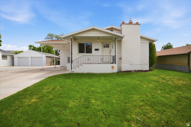 120 N 800 E
                     MLS #2152998