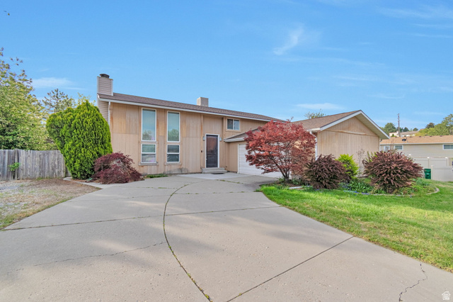 1764 E Rondelle Cir
                     MLS #2153082