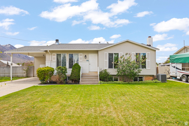 115 W 400 N
                     MLS #2153191