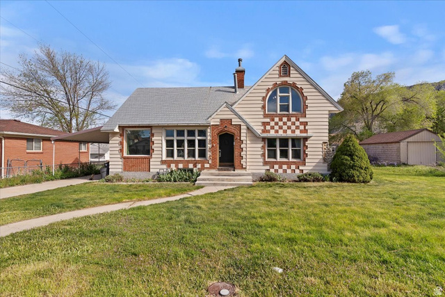 Main photo for 225 E 100 N