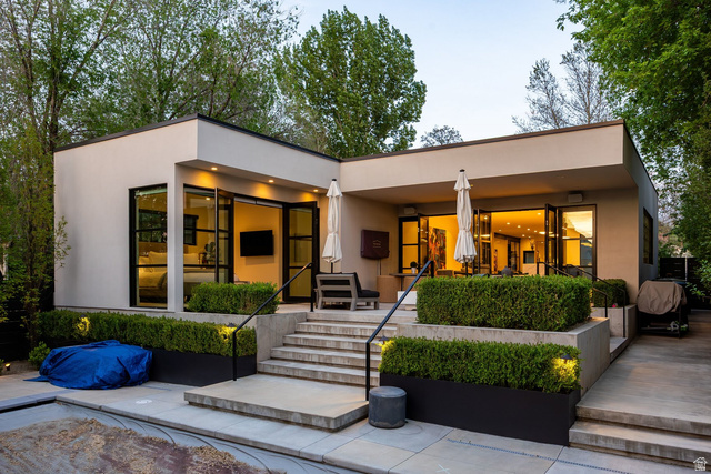 948 S Lincoln St
                     MLS #2153265