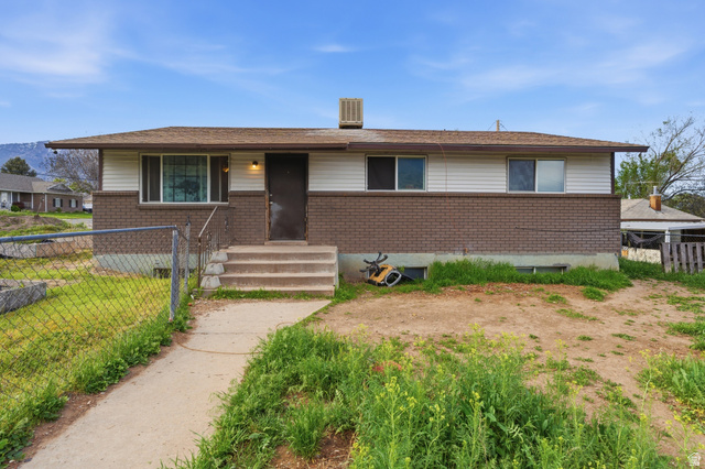 1290 E 100 S
                     MLS #2153290