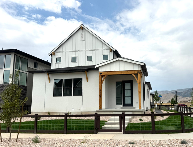 3117 N Stardew St #323
                     MLS #2153310