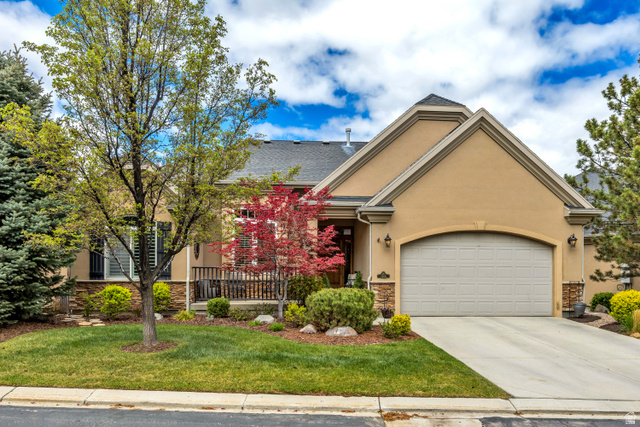 1566 E Fairway Ridge Rd
                     MLS #2153332