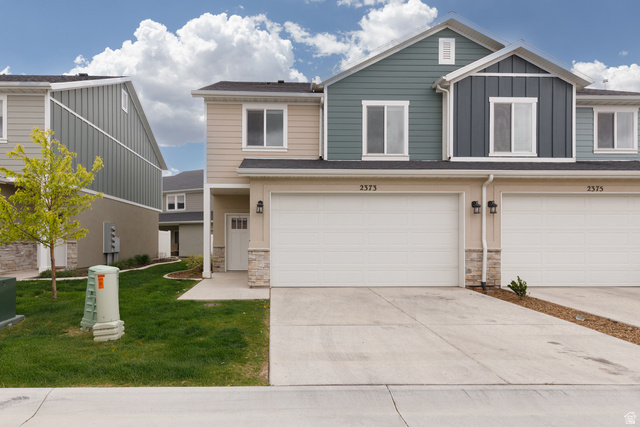 2373 W Howard St
                     MLS #2153346