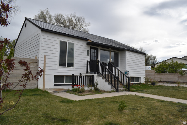 45 W Center St
                     MLS #2153410