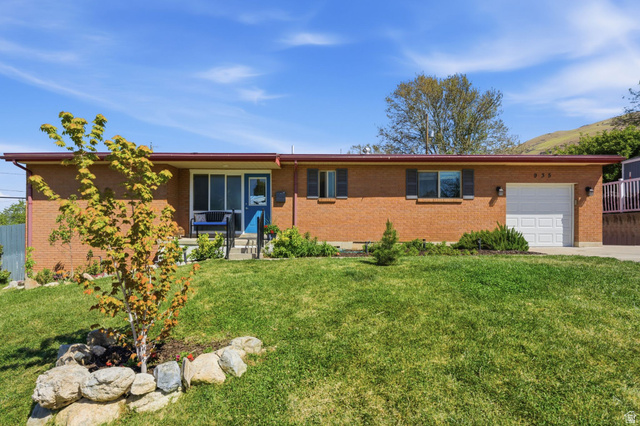 Main photo for 935 E 900 N