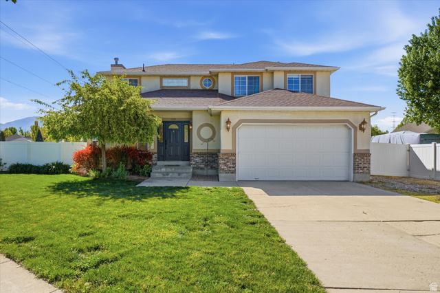 1359 W Parkside Ln
                     MLS #2153509