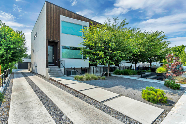 2444 S 900 E, Salt Lake City UT 84106