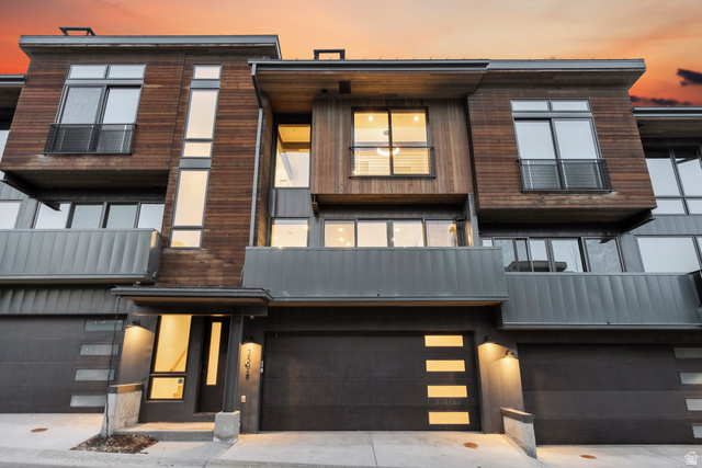 3595 Ridgeline Drive Dr