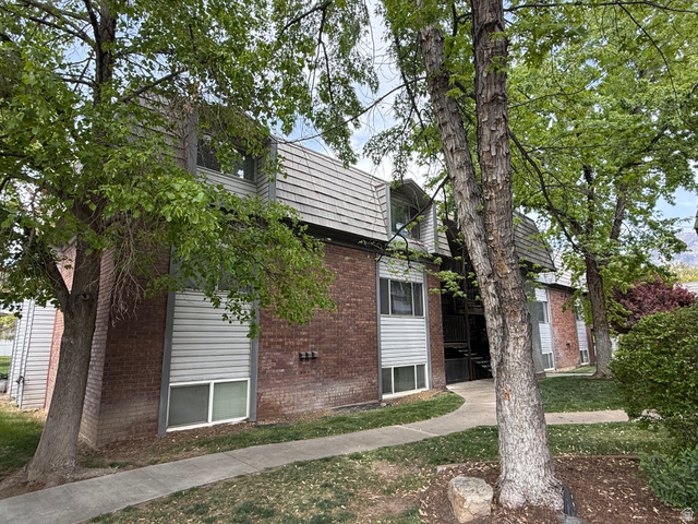 1731 N Willowbrook Dr #b5
                     MLS #2153782