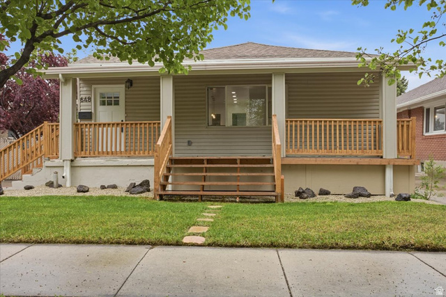 648 E Garfield Ave
                     MLS #2153912