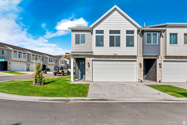 Main photo for 529  Richland Valley St #11