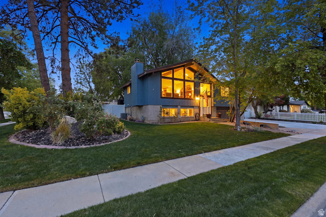 9107 S Peach Blossom Dr
                     MLS #2153984