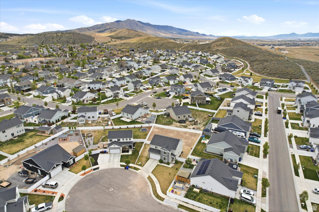 1756 E SEABISCUIT CT, Eagle Mountain UT 84005