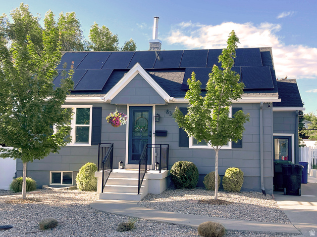 835 E Gregson Ave
                     MLS #2154200