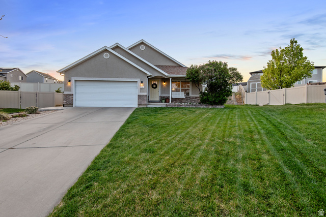 2521 N Apricot Pl
                     MLS #2154232