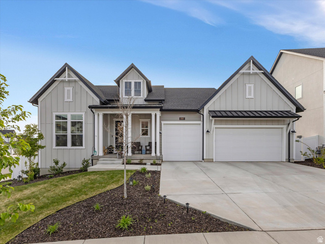 1223 E Hollyhock Way
                     MLS #2154298