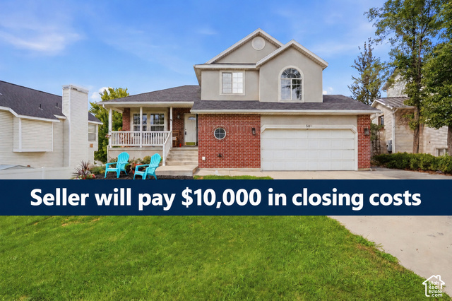 581 E Compass Cir
                     MLS #2154342