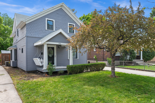 460 E Bryan Ave
                     MLS #2154419