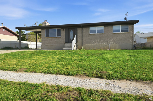 698 E OQUIRRH AVE, Tooele UT 84074