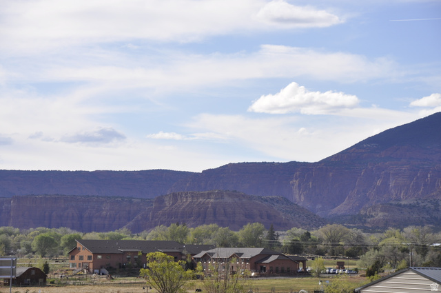 175 S Highway 12 St E, Torrey, UT 84775 — photo 6