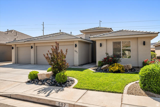 597 S Balancing Rock Dr
                     MLS #2154577