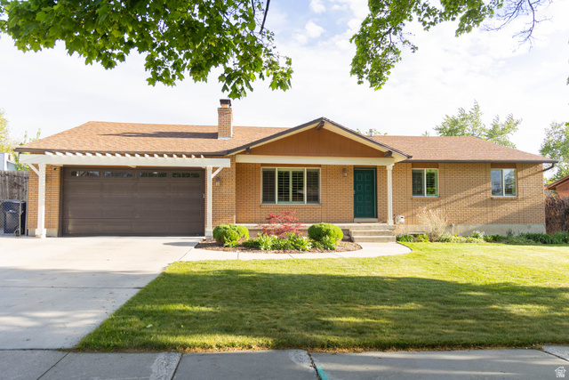 218 E GOLDEN WILLOW CIR, Sandy UT 84070