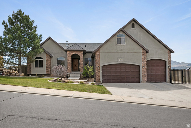 9096 N CLUBHOUSE LN, Eagle Mountain UT 84005