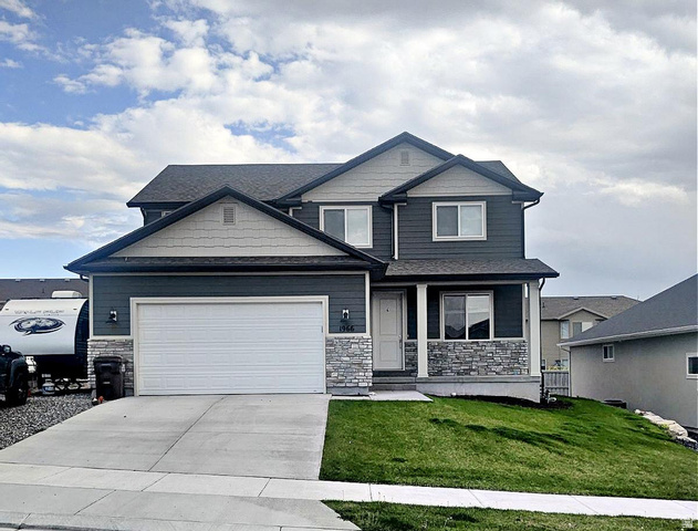 1966 E BLUE SPRUCE RD, Eagle Mountain UT 84005