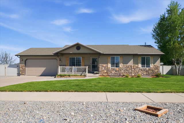 563 W 160 N
                     MLS #2155045