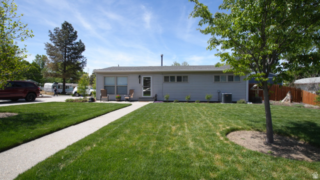 1863 E VILLAGE GREEN RD, Cottonwood Heights UT 84121