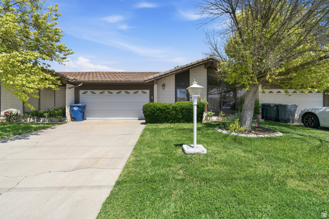 55 E 700 ST #14, St George UT 84770