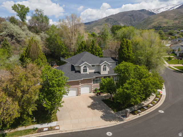2573 E KAYS CREEK DR, Layton UT 84040