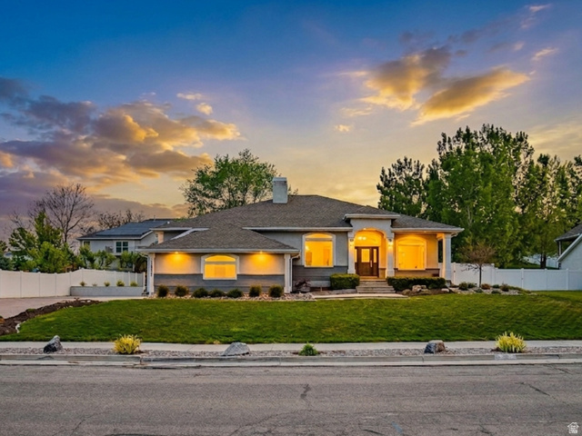 12008 S REEVES LN