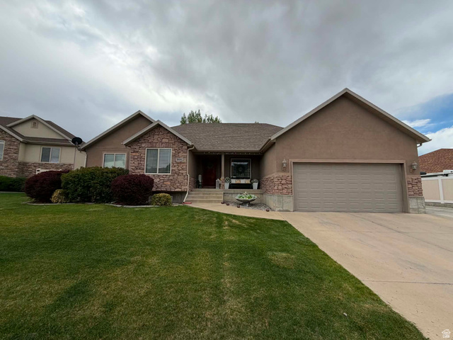 Main photo for 301 N Balsam Way