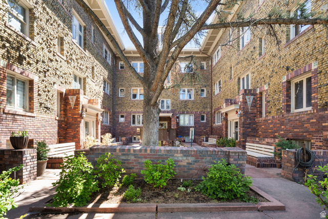 86 B ST #10, Salt Lake City UT 84103