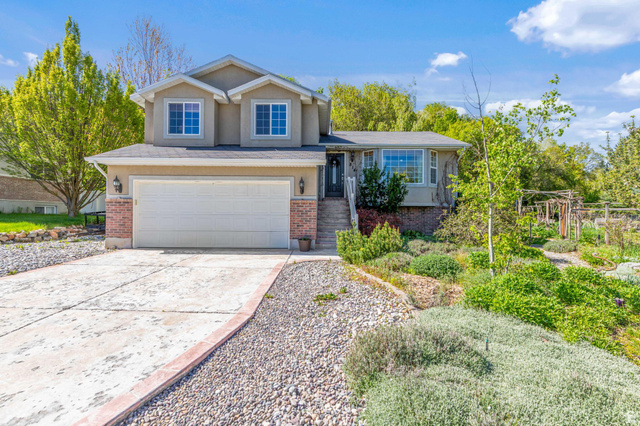 814  Mountain Rd
                     MLS #2155526